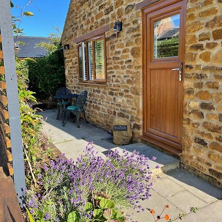 Honeysuckle Cottage - Hillside Holiday Cottages, Cotswolds Warmington Exteriör bild